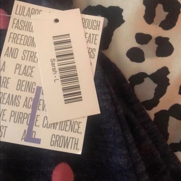 Lularoe - Picture 3 of 3